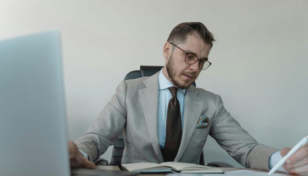 lawyer18
